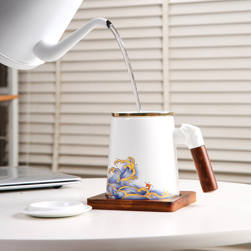 White Golden Waves Coffee & Tea Mug